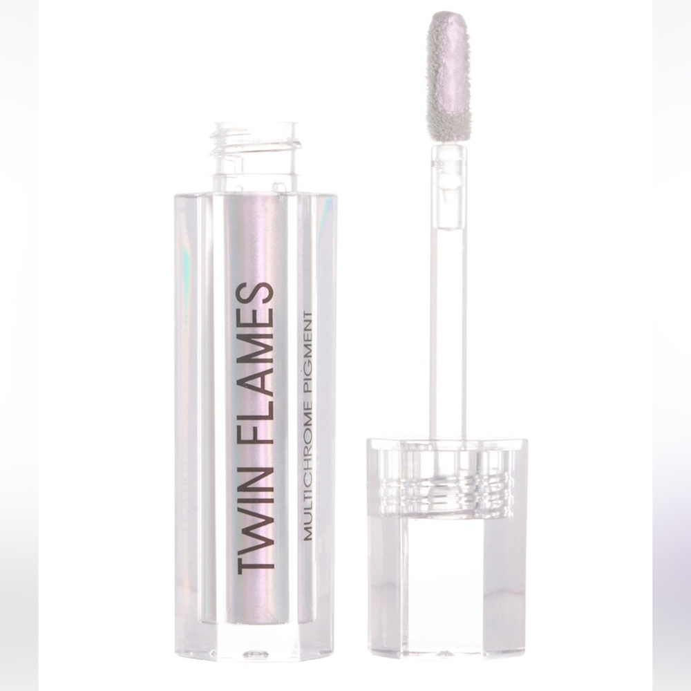 Danessa Myricks Beauty 
Twin Flames Liquid Eyeshadow